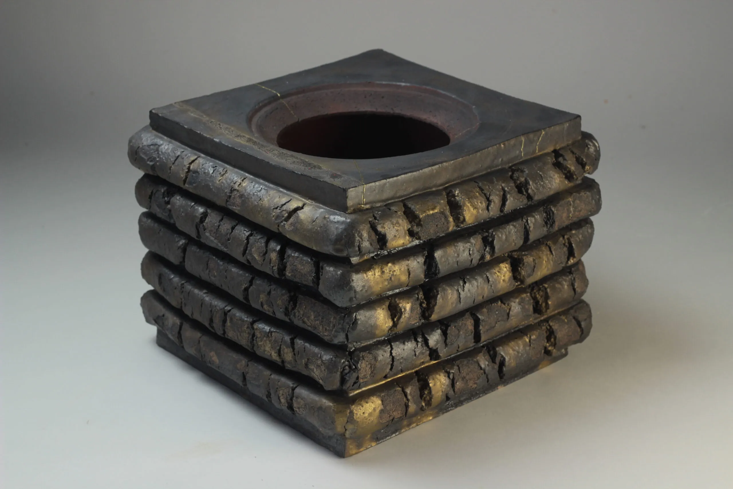 《层土·折年》 《层土·折年》