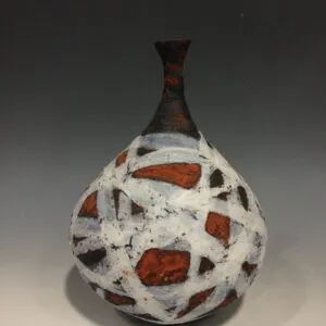 陶艺作品:《初雪·红岩》作者:陈进群