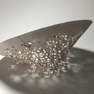 当代陶艺作品《智慧光》作者：陈进群