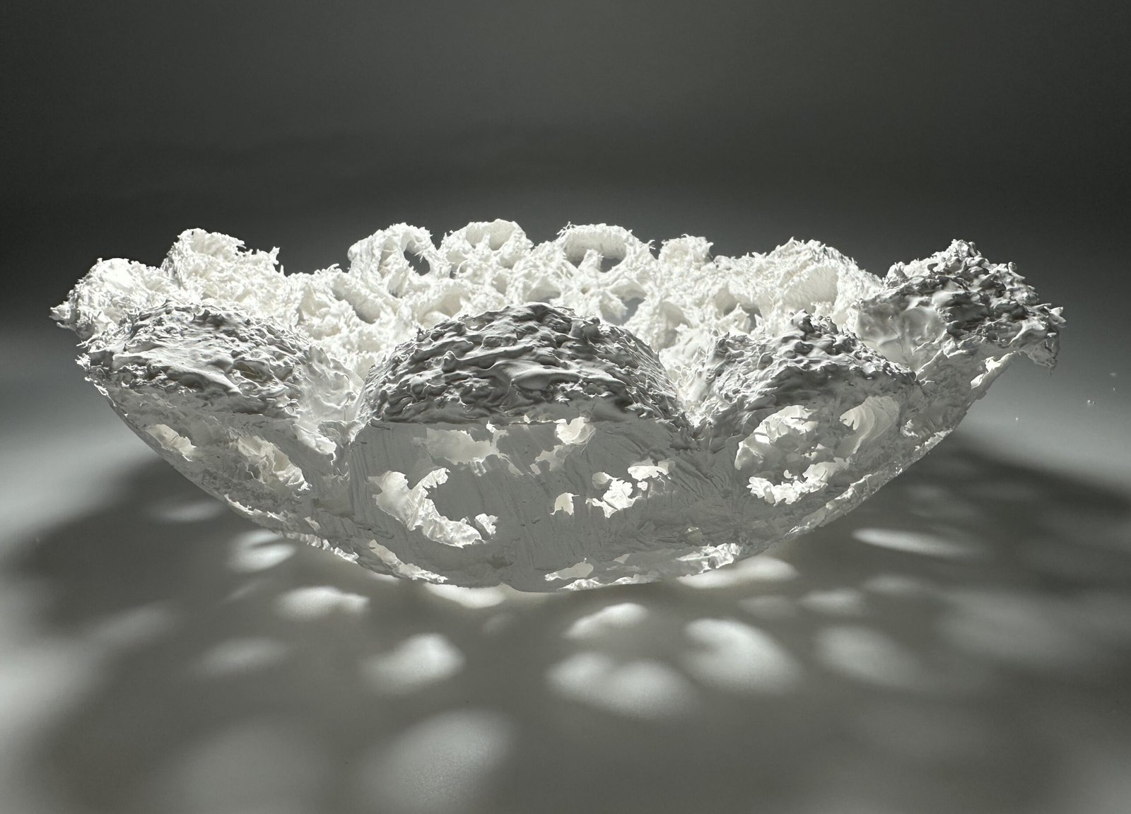 陶艺作品名称:《云骨》作者:陈进群