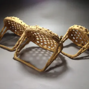 陶艺作品《遗构》作者：陈进群